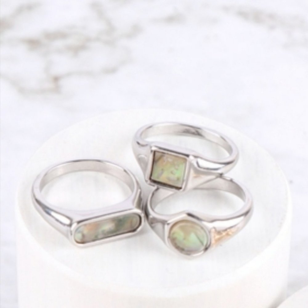 21745  Abalone Ring Sets